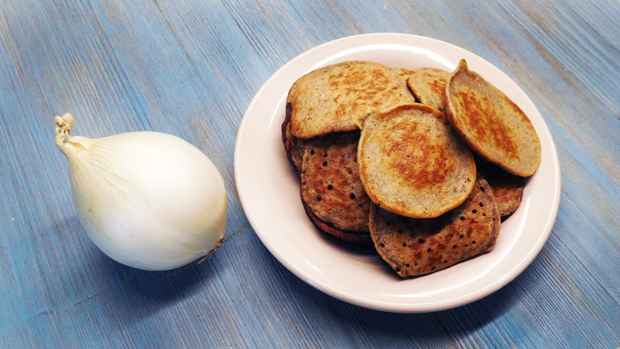 Оладьи из маринованного лука ? к шашлыку смотреть онлайн