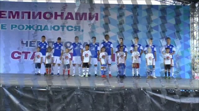 СПОРТИВНЫЙ ПРАЗДНИК смотреть онлайн