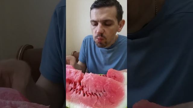 ОБЖОР НА ОЧЕНЬ СВАДКИЙ САХАРНЫЙ АРБУЗ ИЗ ПЯТЕРОЧКИ! АРБУЗ МОЕЙ МЕЧТЫ! смотреть онлайн