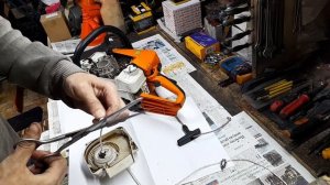 Замена шнура стартера, ремонт стартера Stihl 210-250. Что делать если оборвалась веревка стартера