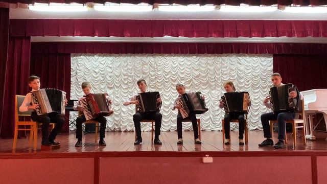 Ансамбль баяністів-акордеоністів «Карамель» "Коломийка"обр.А.Немни. смотреть онлайн