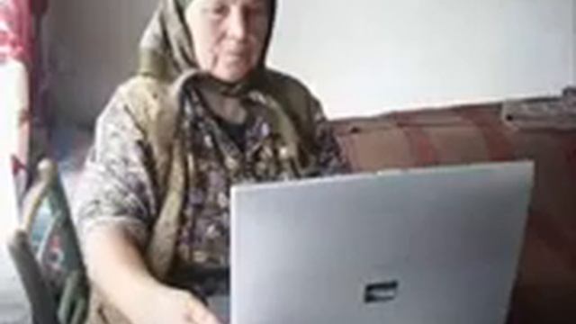 бабка взламывает аську смотреть онлайн