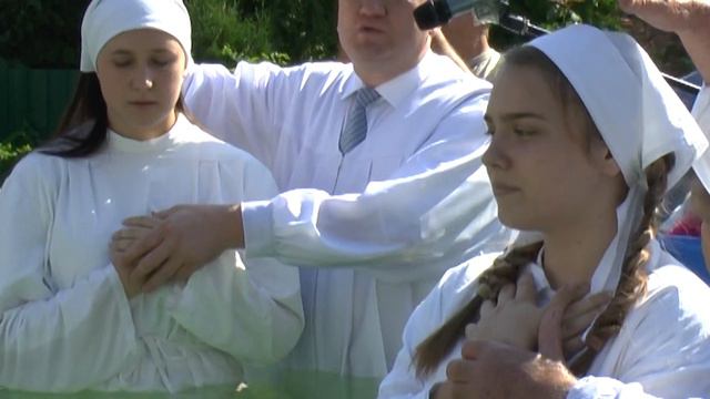 Святое водное крещение по вере 07.07.2019 смотреть онлайн