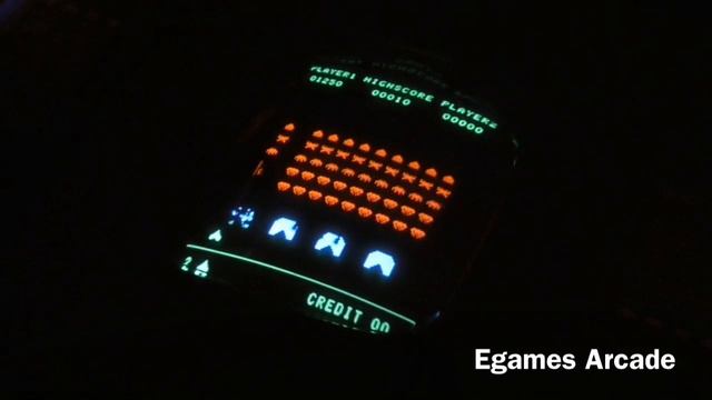 Space Combat: A Space Invaders Clone смотреть онлайн