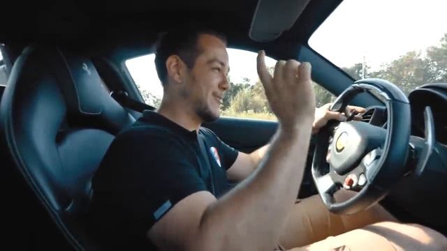 Vous n'avez jamais vue une FERRARI fumée autant ! смотреть онлайн