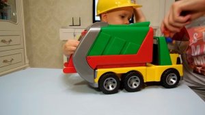Bruder Truck / Машинка Мусоровоз Брюдер / Играем с Климом