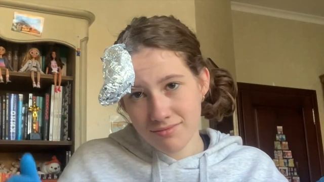 как я ОСВЕТЛИЛА и ПОКРАСИЛА волосы дома (как всегда, ничего не вышло) смотреть онлайн