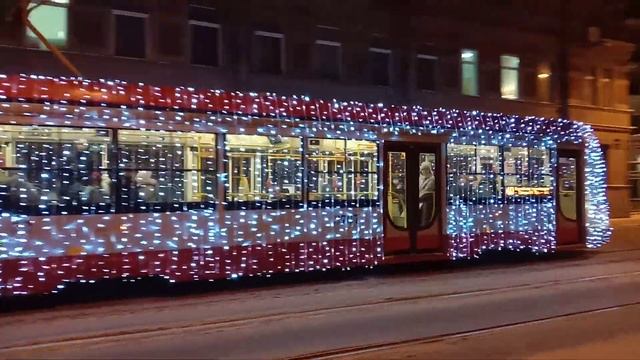 Санкт-Петербург, новогодний трамвай или Christmas tram?! смотреть онлайн