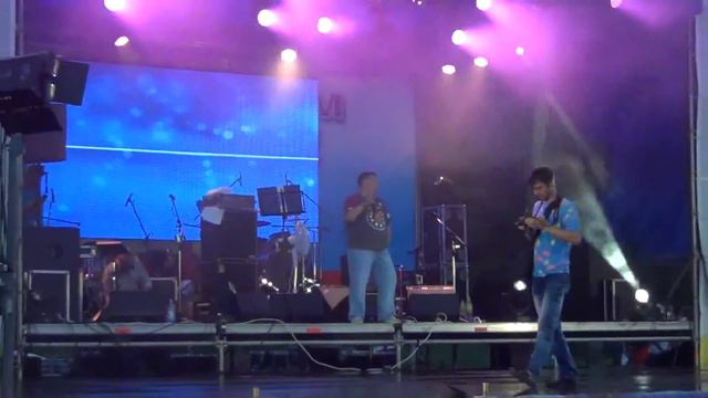 Д.Евсее-Ничего не говори(фрагмент)-День города 2013 г смотреть онлайн