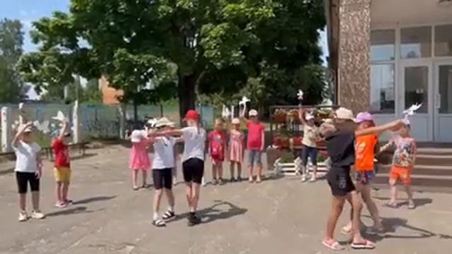 Флеш-моб "За мир и созидание!" смотреть онлайн
