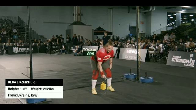 Olga Liashchuk launchs weight over the bar at Rogue Record Breaker 2022 смотреть онлайн