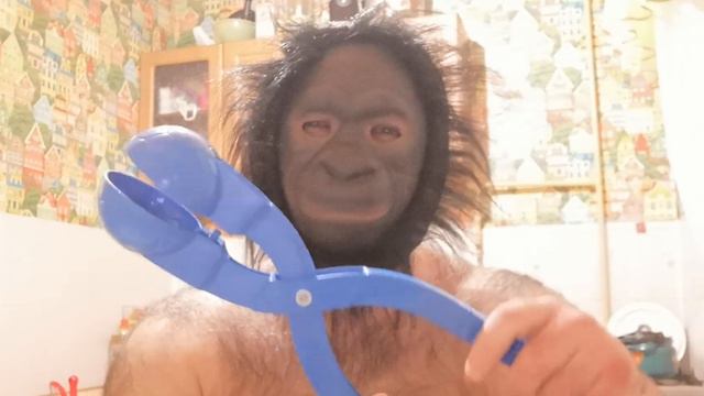 Новый Год и детки! Не сидите дома, поднимайте свои попки и гуляйте со своими детками! смотреть онлайн