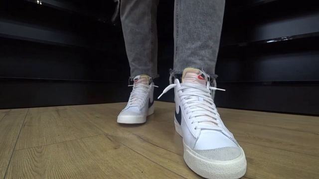 Кроссовки Nike Blazer Mid 77 Vintage BQ6806-100 (White - black) Onfeet Review | sneakers.by смотреть онлайн