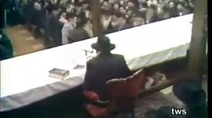 Хасиды поют «Лехатхила Арибер» (1980)