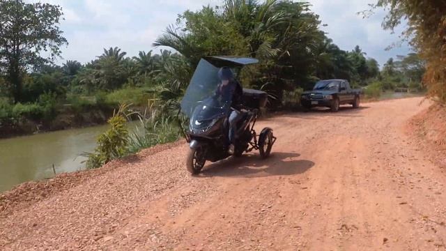 3 wheeler ? / Honda PCX 160 Tilting Trike Kit || Elderly Motorbike || รถผู้สูงอายุ ล้อกันล้ม смотреть онлайн