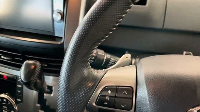 Toyota Voxy, 2012 год смотреть онлайн