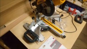 Обзор торцовочной пилы Dewalt DWS774