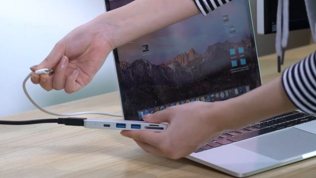 Wavlink Aluminum Thunderbolt 3 USB-C HUB смотреть онлайн