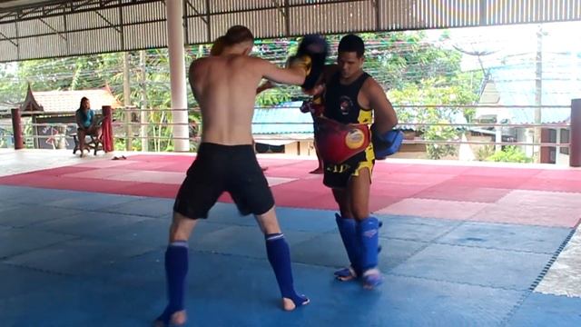 Спорт в Таиланде. Тайский бокс в Sinbi Muay Thai.