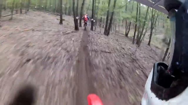 MORE hare scramble on XR400R смотреть онлайн