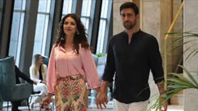 Deniz Baysal fainted on the set, Çağlar Ertuğrul was very scared смотреть онлайн