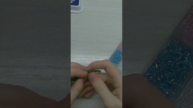 Делаю брошь из бисера 2 часть) смотреть онлайн