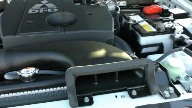 2018 Mitsubishi Pajero GLS NX Auto 4x4 (Warm White) Walkaround Video смотреть онлайн