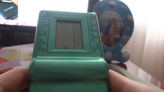 Тетрис Brick Game E9999 9999 in 1 смотреть онлайн