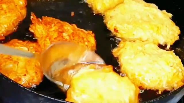 Котлеты из курицы! Самые сочные, мягкие и с хрустящие!