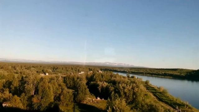 Уральские горы , река и деревня Кожим! смотреть онлайн