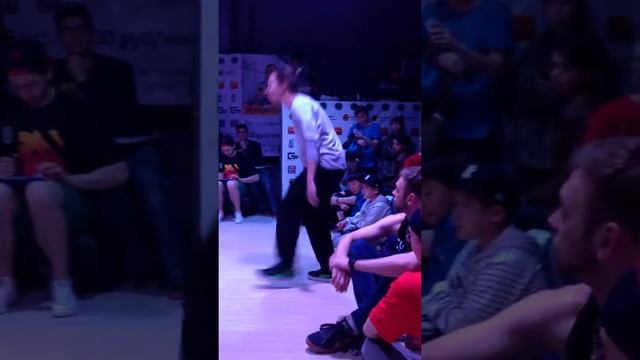 DUBRAW! Fest hip-hop beg ... vs Лера смотреть онлайн
