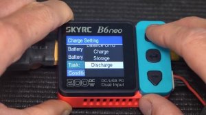 Бюджетная, небольшая, но мощная зарядка SKYRC B6 NEO с DC/PD, 200W и 10А