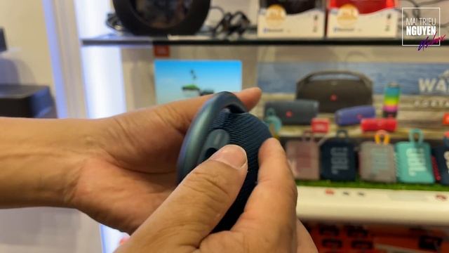 JBL CLIP 4: LOA DI ĐỘNG NHỎ GỌN MÓC BẤT CỨ ĐÂU | JBL CLIP 4 UNBOXING смотреть онлайн