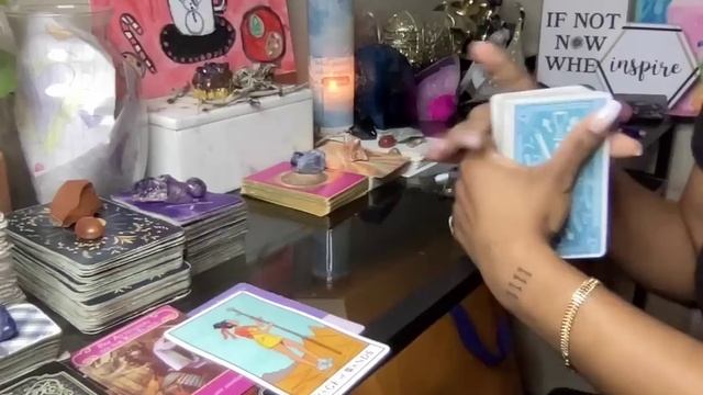 U SPOKE SUM TYPE OF TRUTH THAT EXPOSED EM;THEY BEEN STALKING U ? WHO ELSE U TOLD THIS TOO/WHO KNOWS смотреть онлайн