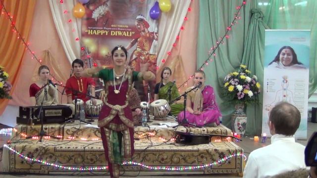 Inesa Sinha, Ganesha Stuti and Alarippu. at Diwali festival 2012 смотреть онлайн