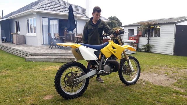 MY NEW 2008 SUZUKI RM250 2-STROKE (MY DREAM BIKE!!) смотреть онлайн