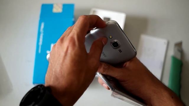 Samsung Galaxy J7 Neo | Unboxing en español смотреть онлайн