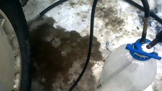 как быстро и удобно заменить масло в коробке и главной передаче ч2 смотреть онлайн