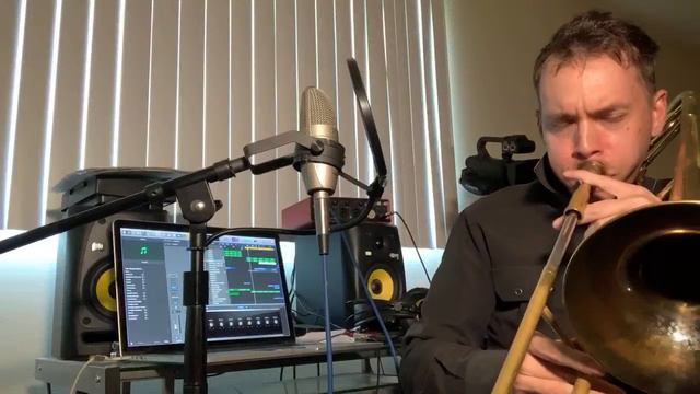 Trombone player does the unthinkable смотреть онлайн