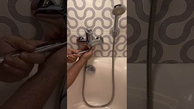 Смеситель для ванны и душа Hansen H22024 смотреть онлайн