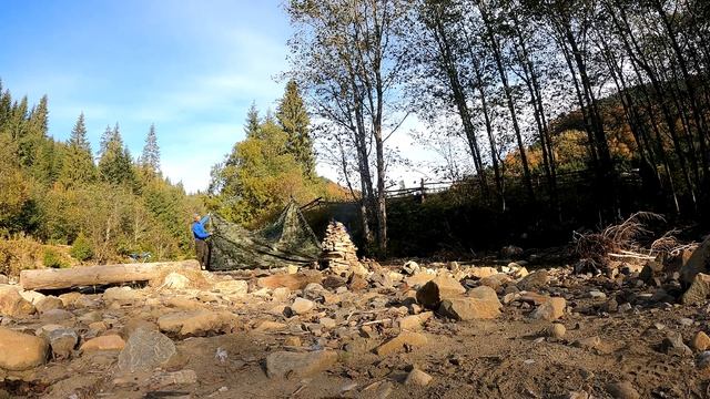 Баня на горной реке. Карпаты 10 10 2021 смотреть онлайн