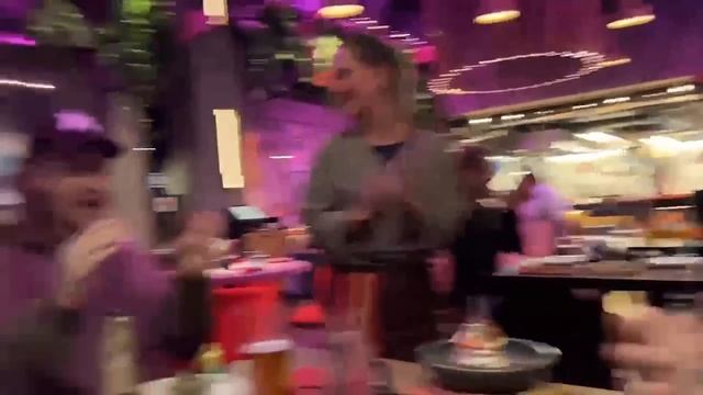 ХАЗЯЕВА и PINQ КРИНЖУЮТ В РЕСТОРАНЕ / парадеевич и кореш, фрейм таймер, эксайл смотреть онлайн