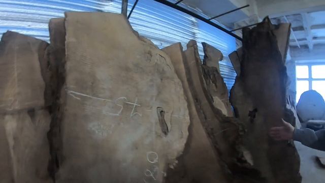 Пожар в мастерской не сломил Солнечногорского ремесленника / Мебель ручной работы смотреть онлайн