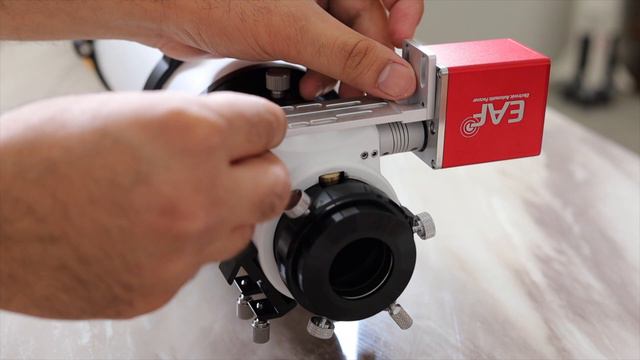 EASY - How To Install ZWO EAF on a Refractor Telescope (With Unboxing) смотреть онлайн