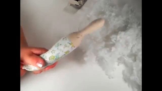 МК Пляжница Тильда. Часть 2. Набиваем детали, пришиваем руки и ноги к туловищу куклы. смотреть онлайн