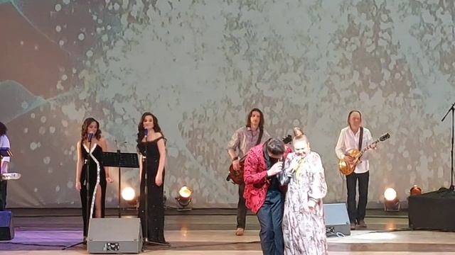 "У меня до тебя"- @Марина Девятова и Дмитрий Прянов .КЗ Измайлово любительскя запись. смотреть онлайн