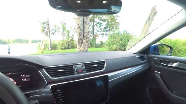 Skoda Superb iV. С электродвигателем мощностью 85кВт, и бензиновым 1.4 TSI/115kW. смотреть онлайн