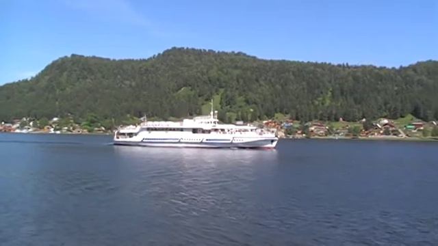 Теплоход "Пионер Алтая" смотреть онлайн