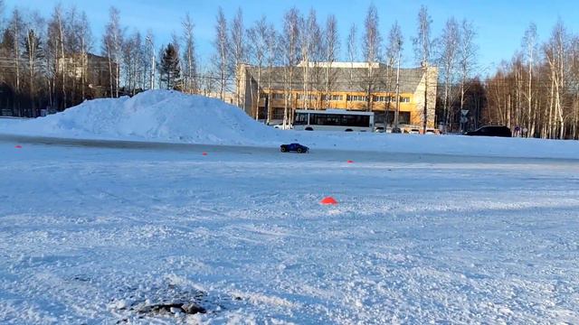 DTT 5T . Модель 5-го масштаба. #nvclubrc #losi5t #dtt5t #traxxas #trx4 #шорткорстрак #бензиновая смотреть онлайн