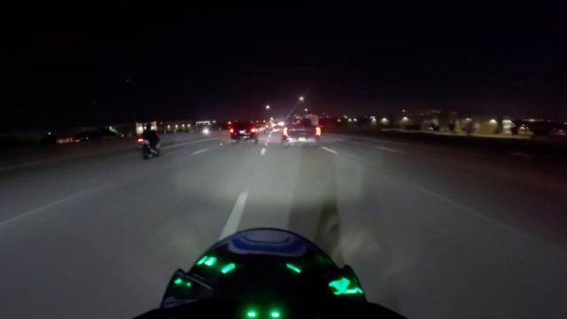 One wrong move and it’s over… GSXR-1000 (Night POV) смотреть онлайн